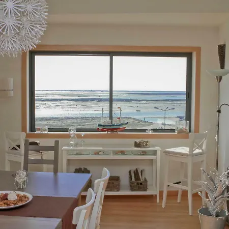 Ocean View: 180º Uninterrupted Sea View Apartamento